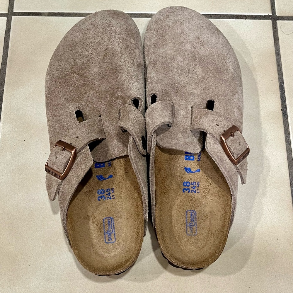 Birkenstock Boston Soft Footbed Suede Clog size 38 (7 - 7.5)